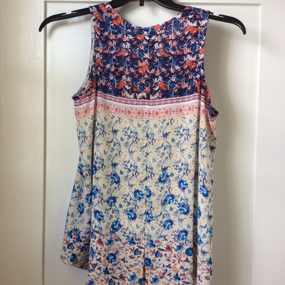 πHPπSanctuary Craft Shell Top with design - Picture 4 of 5